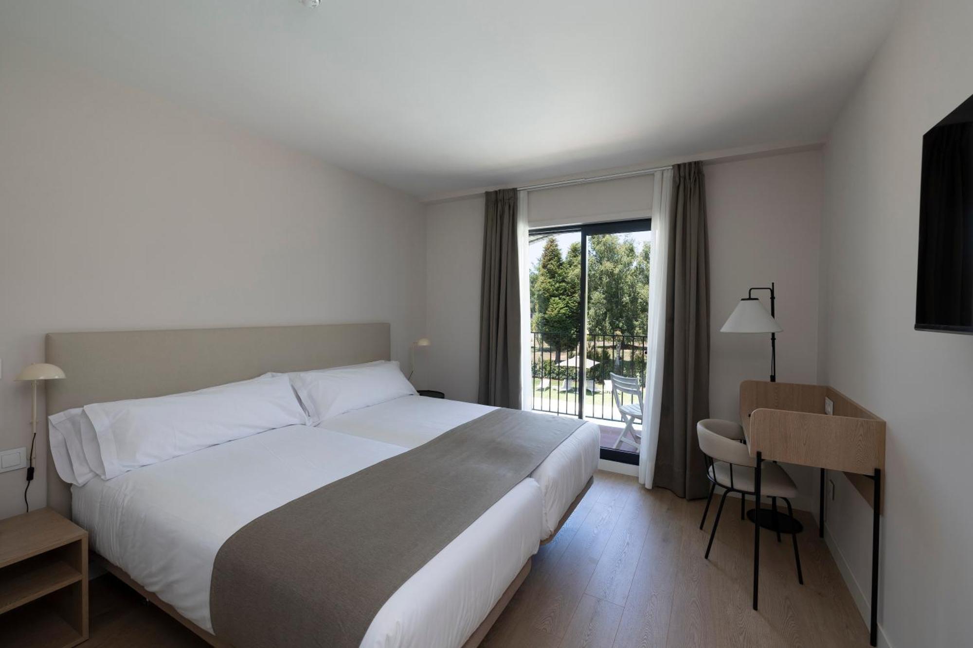 Hotel H4 Cangas 3 Superior Εξωτερικό φωτογραφία