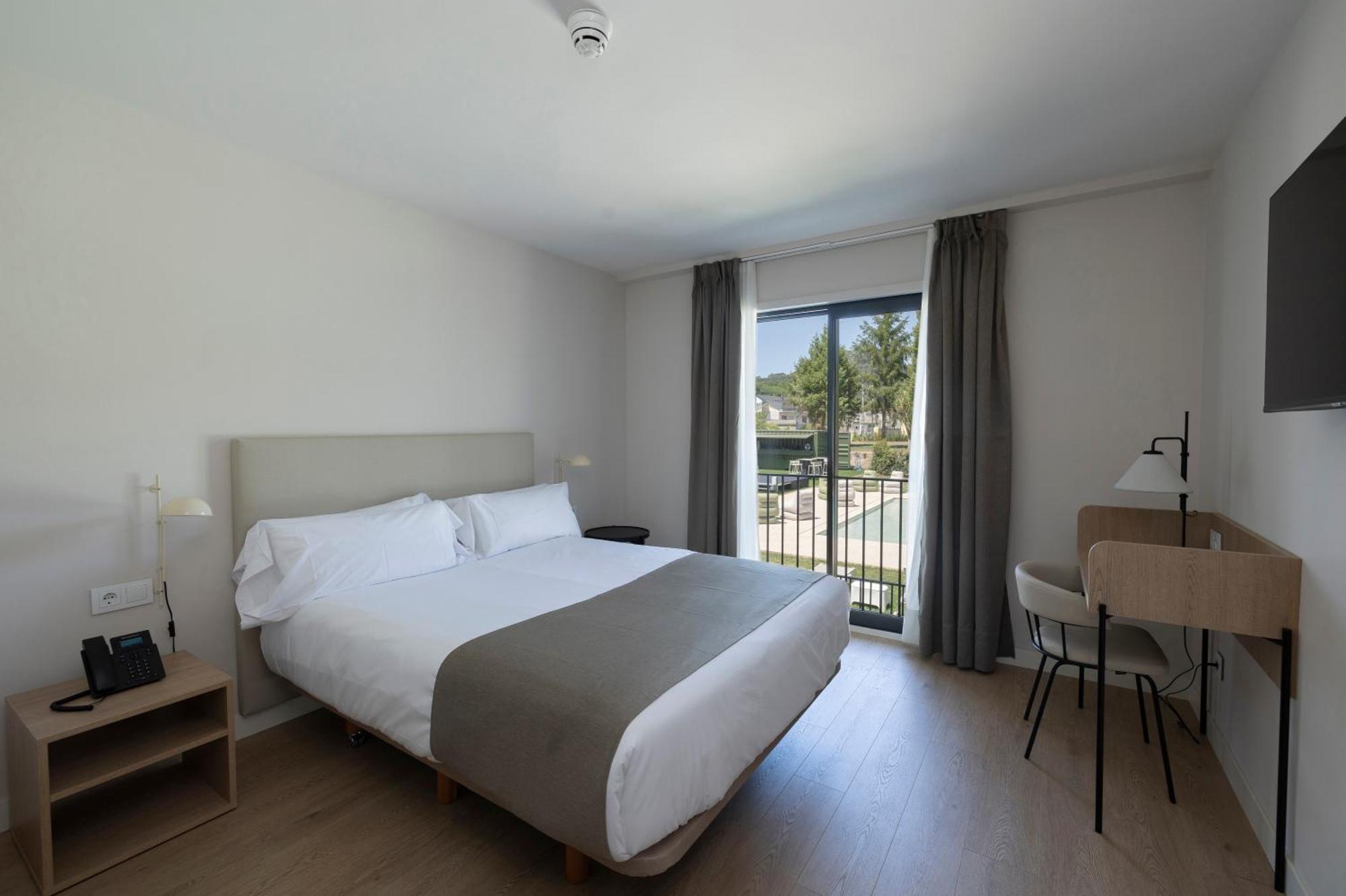 Hotel H4 Cangas 3 Superior Εξωτερικό φωτογραφία