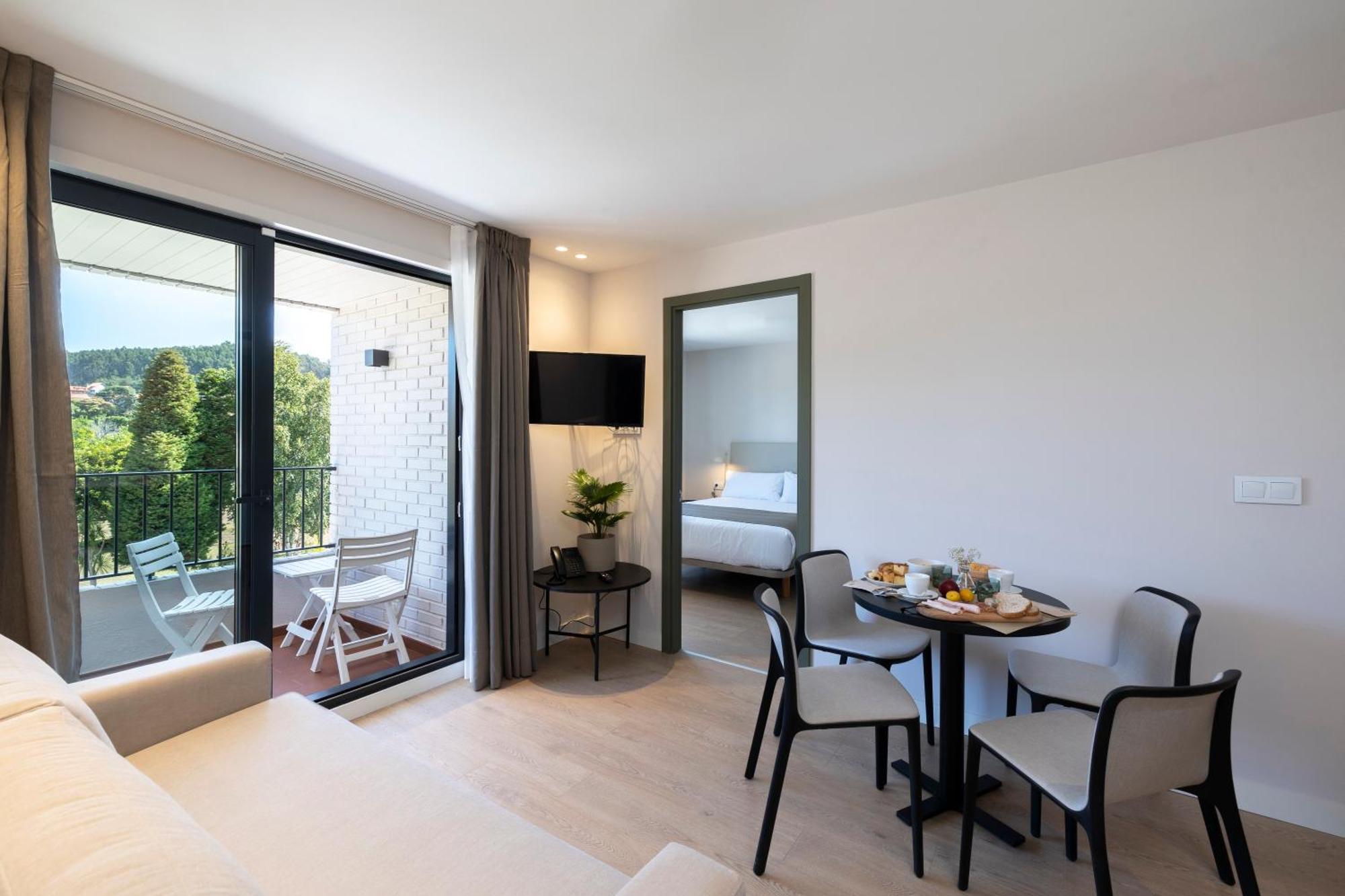 Hotel H4 Cangas 3 Superior Εξωτερικό φωτογραφία